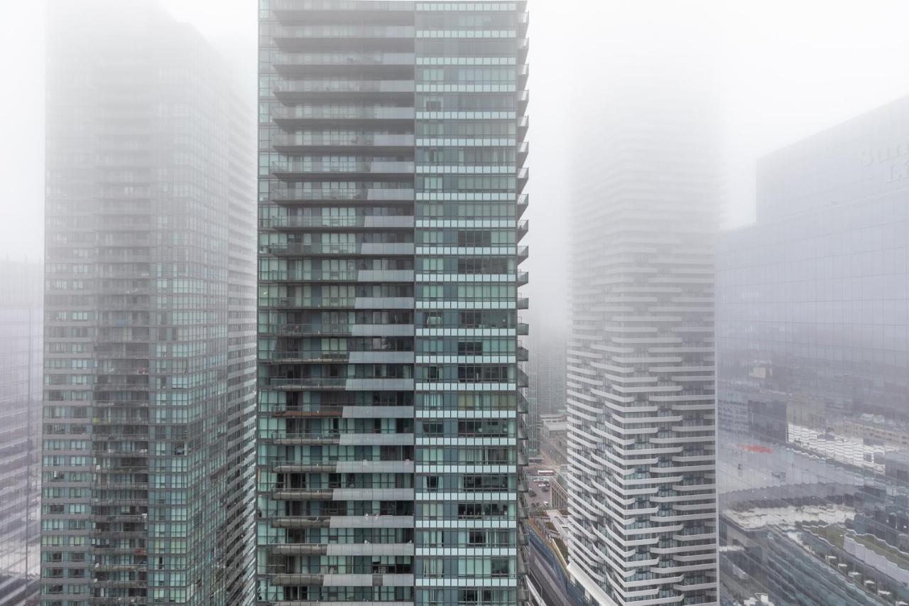 Marvelous Apartments In The Heart Of Toronto Exterior photo