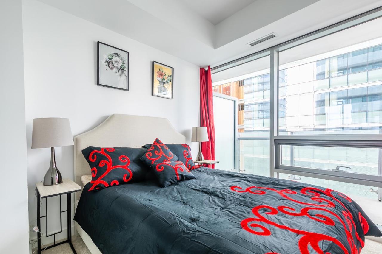 Marvelous Apartments In The Heart Of Toronto Exterior photo