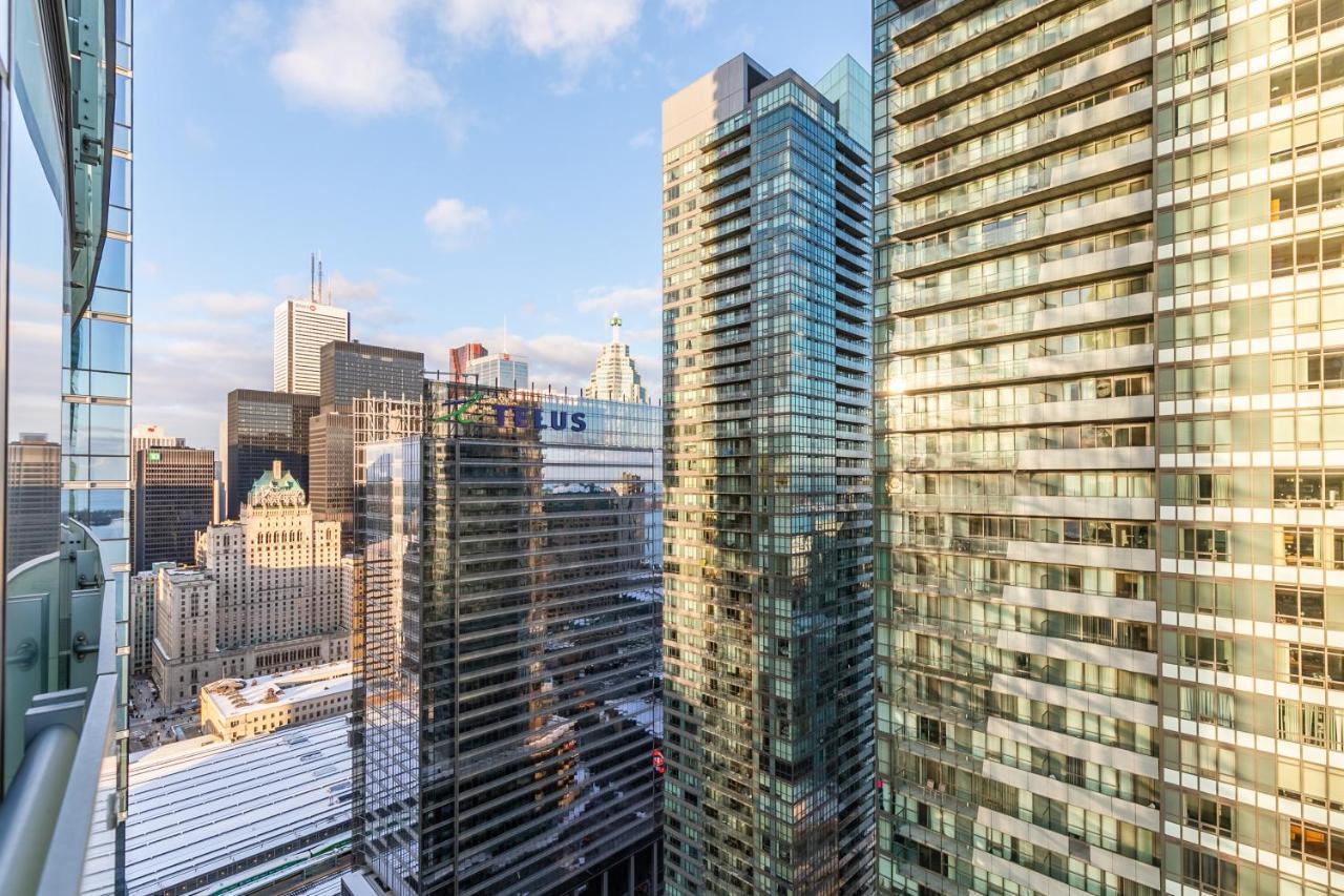 Marvelous Apartments In The Heart Of Toronto Exterior photo