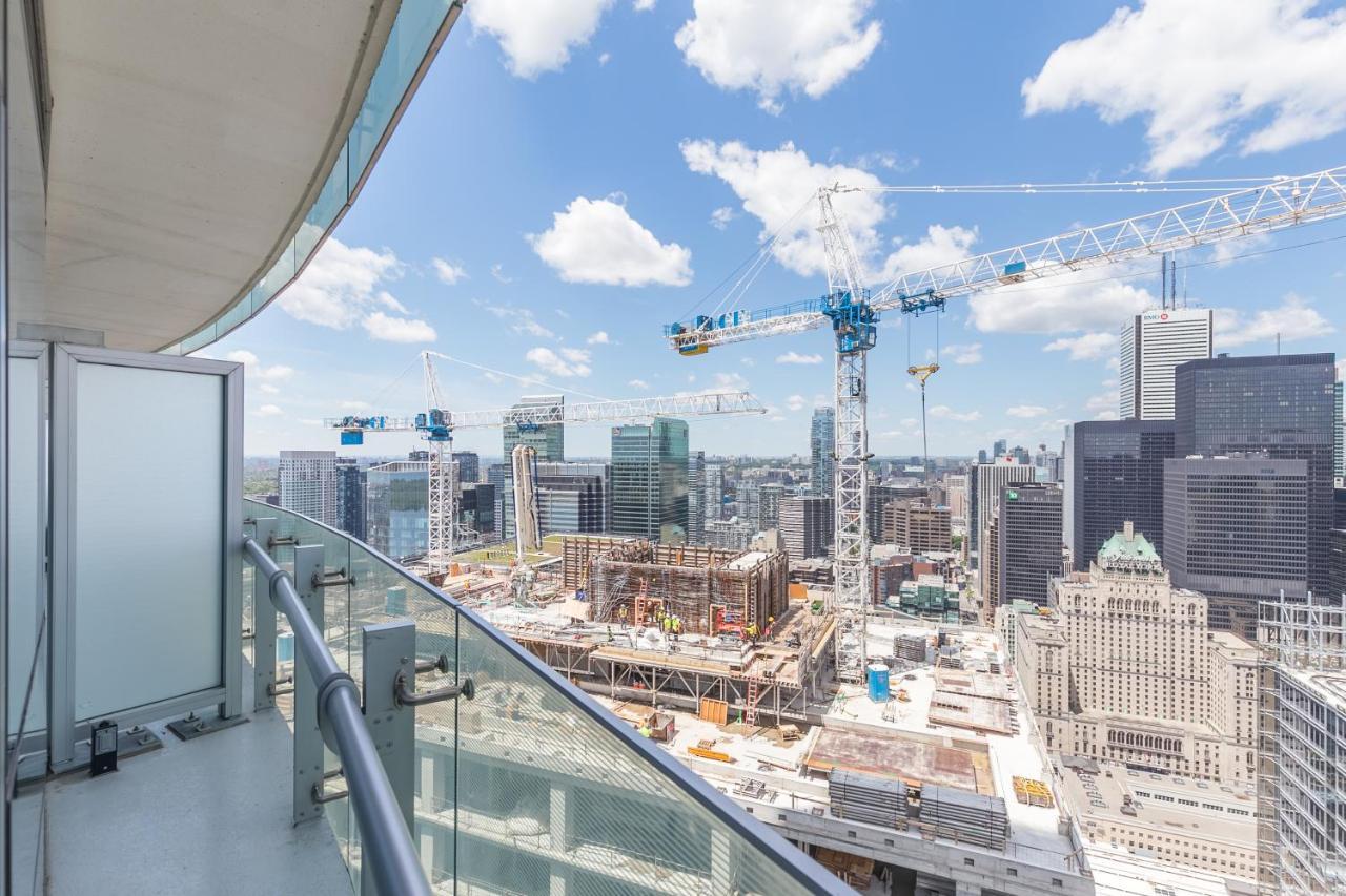 Marvelous Apartments In The Heart Of Toronto Exterior photo