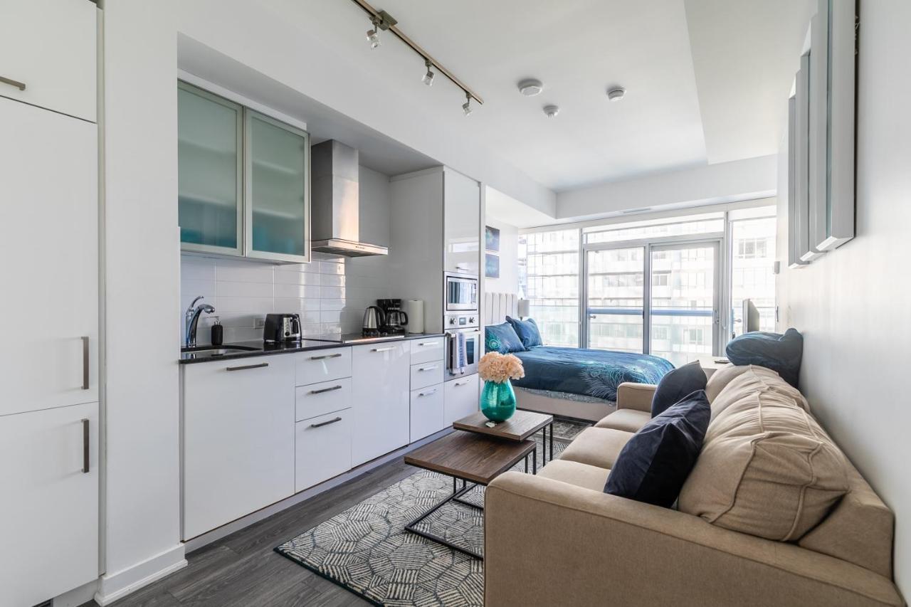 Marvelous Apartments In The Heart Of Toronto Exterior photo