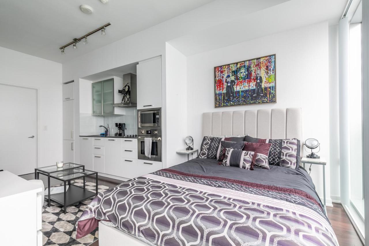 Marvelous Apartments In The Heart Of Toronto Exterior photo